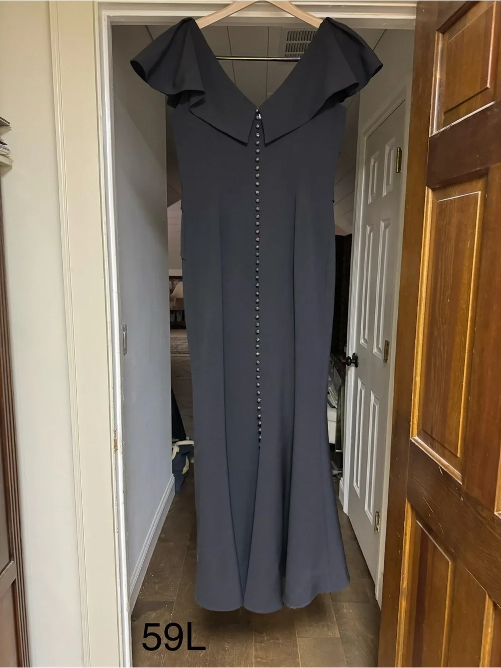 Elegant Black Maxi Dress with Decorative Front Buttons - Picture 2 of 4